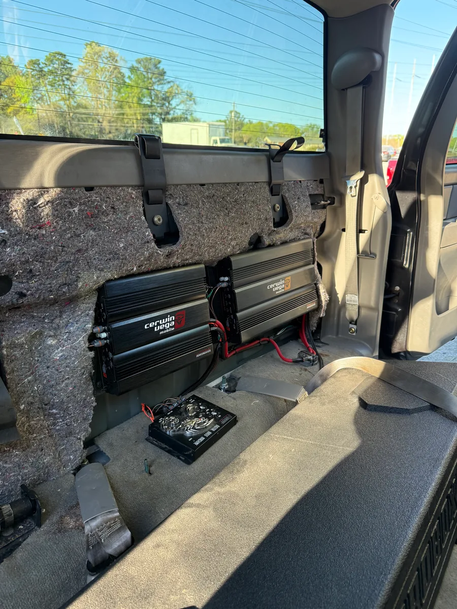 Twins Car Audio & Tire — install shot 11