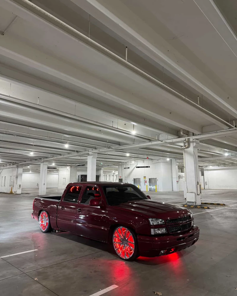 Custom wheels & tire install at Twins Car Audio & Tire, Forest Park GA